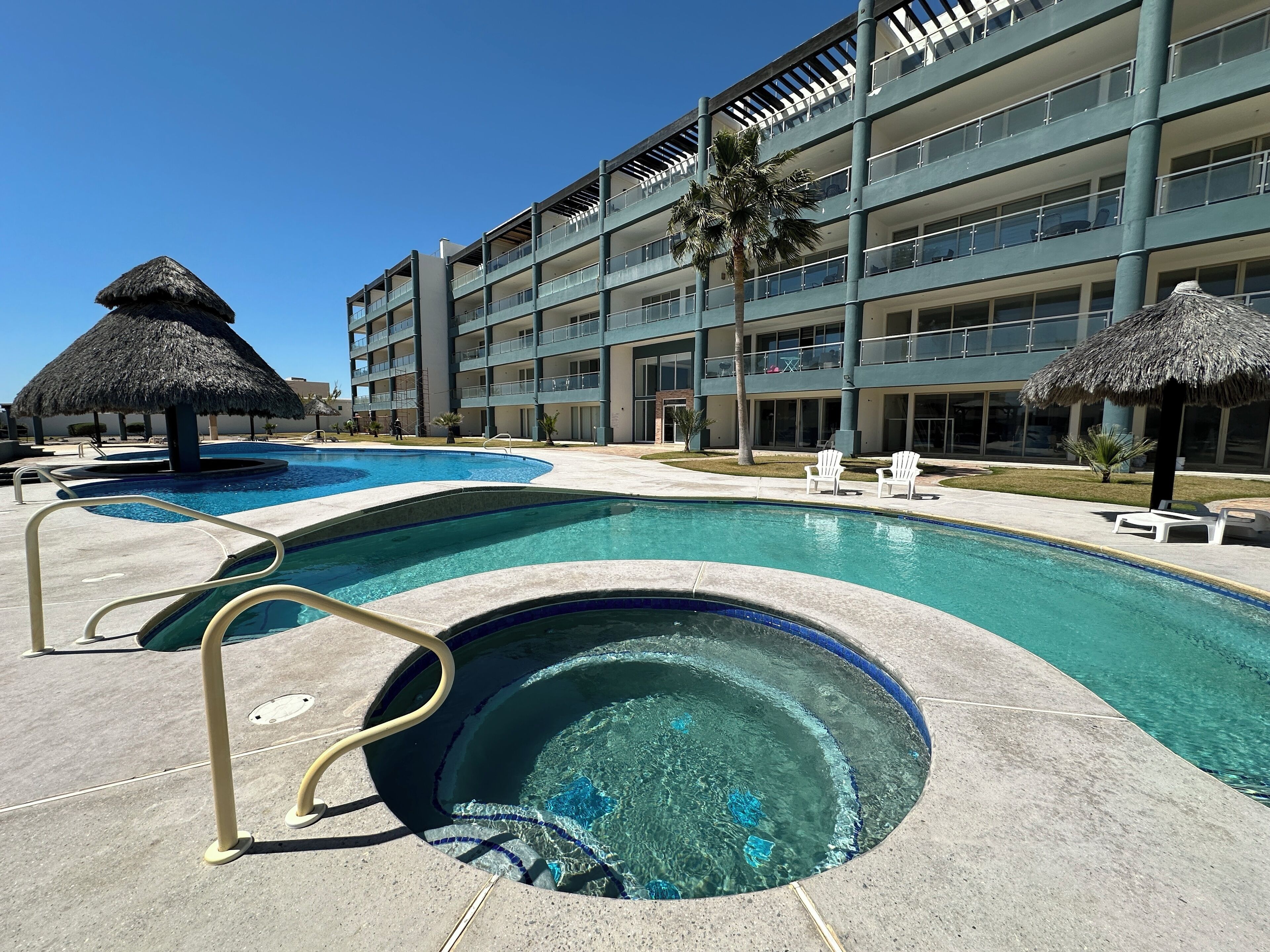 Linda Vista 302 | Exterior