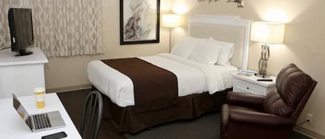 Suite estudio Deluxe, 1 cama Queen size | Cortinas blackout, tabla de planchar con plancha y wifi gratis