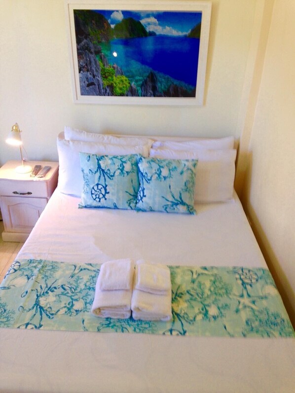 2 bedrooms, in-room safe, iron/ironing board, WiFi - Modern Studio In Taytay With Fast WiFi (Taytay)