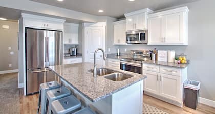 278 - Bear Lake Escapes. The perfect family get-away!