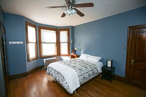 5 chambres, fer et planche à repasser, Wi-Fi gratuit, draps fournis