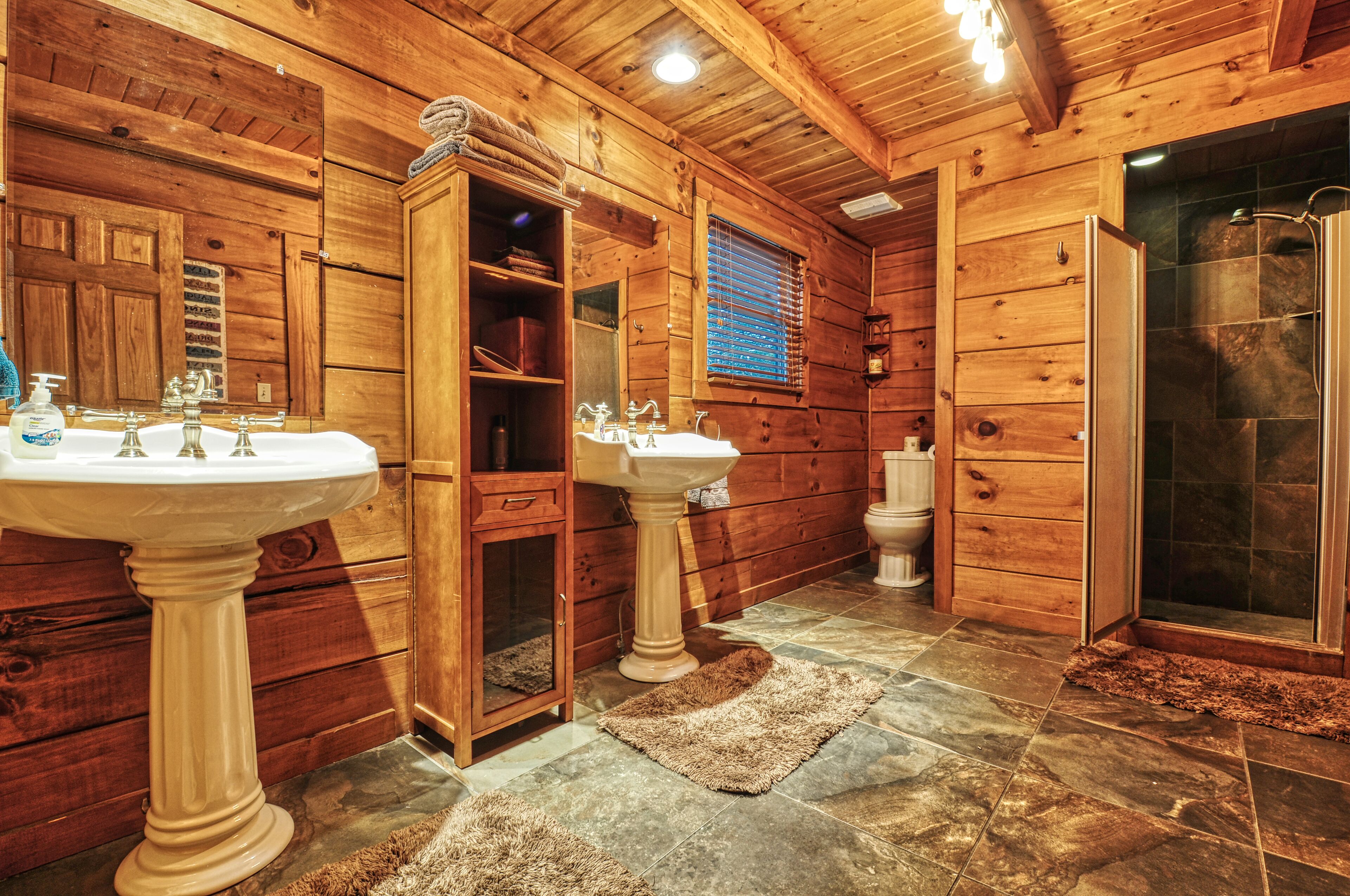 Combined shower/tub, hair dryer, towels, soap