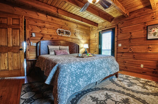 3 chambres, fer et planche à repasser, accès au Wi-Fi (inclus)