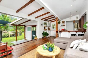 Uklassifisert bilde, 2 av 19, knapp