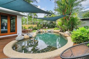 Una piscina techada