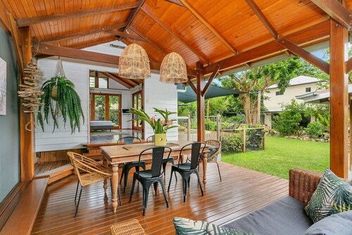 Lazenby Lodge -  Stunning Private Pool