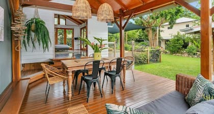 Lazenby Lodge - Stunning Private Pool