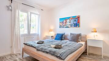 3 Schlafzimmer, BĂŒgeleisen/BĂŒgelbrett, kostenloses WLAN, BettwĂ€sche