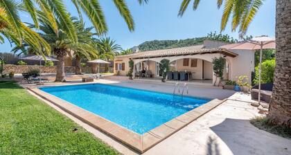 Holiday Home “Polita des Carritxo” with Mountain View, Pool, Garden & Terrace