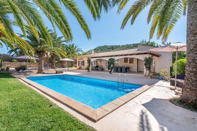 Holiday Home “Polita des Carritxo” with Mountain View, Pool, Garden & Terrace