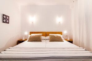 2 chambres, fer et planche à repasser, accès au Wi-Fi (inclus)