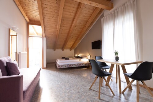 Liebevoll eingerichtetes Apartment mit Balkon und herrlichem Bergblick in der Residence Margreth