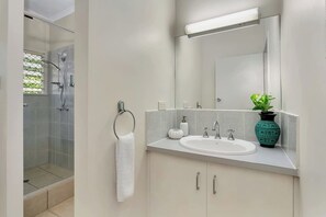 Gratis toiletartikler, hårtørrer, håndklæder