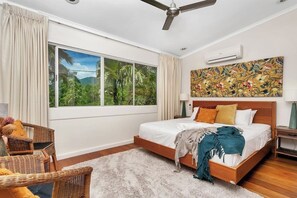 4 chambres, fer et planche à repasser, lit parapluie, Wi-Fi gratuit