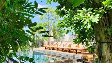Piscine extérieure