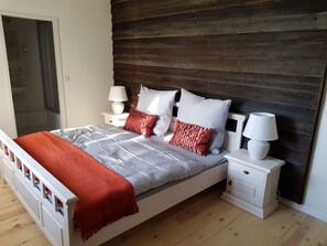 10 bedrooms, iron/ironing board, WiFi - Vacation home for 20 people, fireplace, sauna, 10 rooms, 10 bathrooms, very large, distant view (Altenberg)