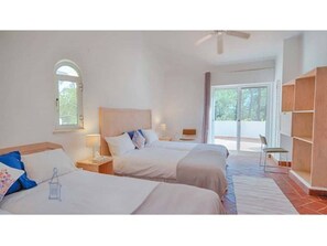 3 bedrooms, in-room safe, iron/ironing board, free WiFi