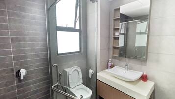 Apartment, 2 Bedrooms | Bathroom | Shower, hair dryer, slippers, bidet