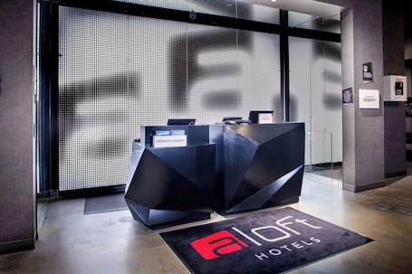 Recepción. Aloft by Marriott Atlanta at The Battery Atlanta