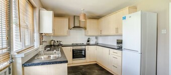 Twyn Lodge - 3 Bed House