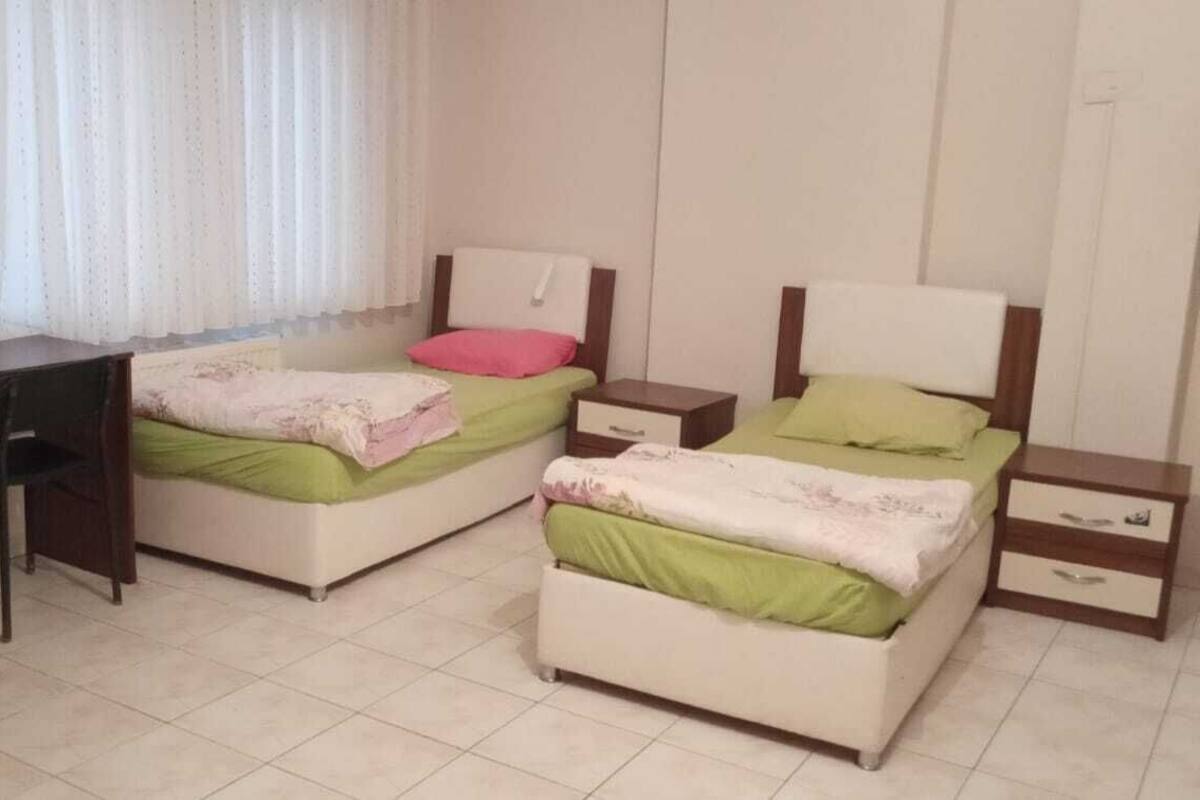 Classic Double or Twin Room | Desk, laptop workspace, iron/ironing board (on request), WiFi (free)