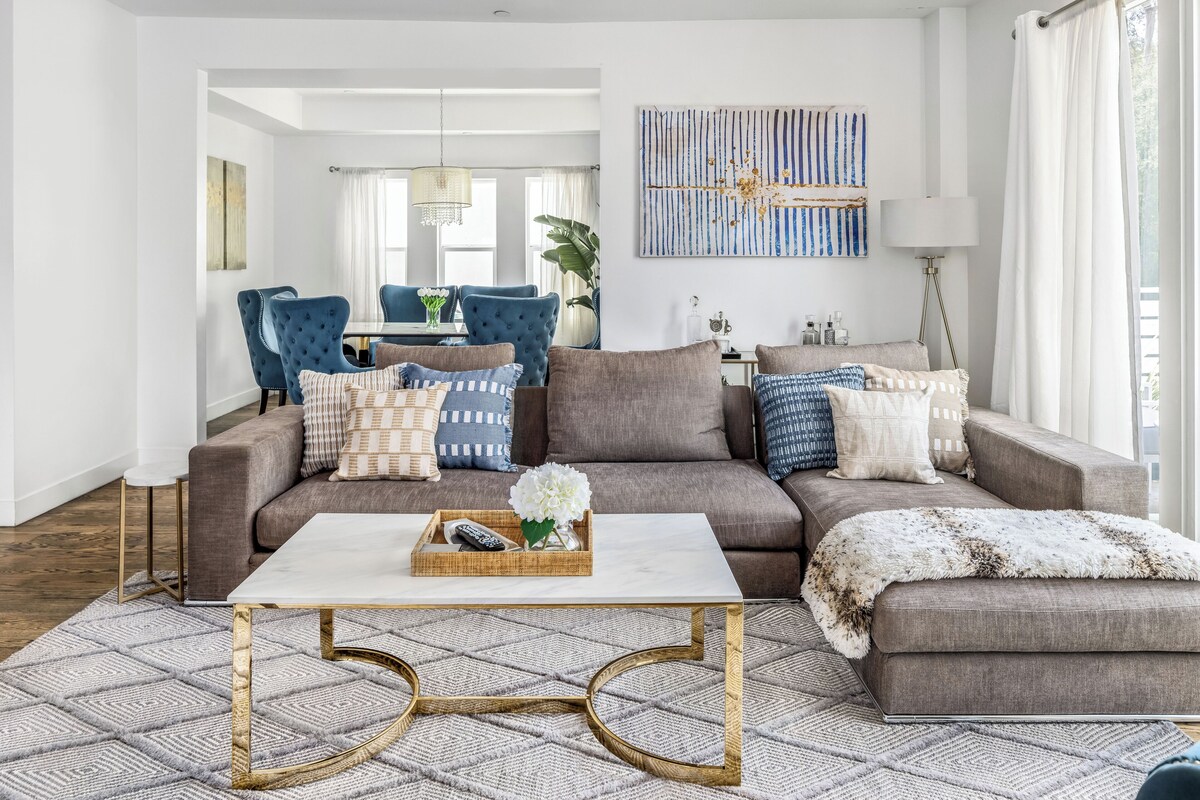 Beautiful Private Designer Home in Hollywood Hills