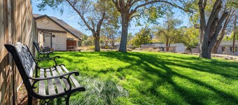 WWM 4 · 4 E. Sierra's base camp 2 Bed Suite, wifi WWM 4