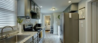 "Bee Haven" Cottage Retreat nær Colonial Williamsburg