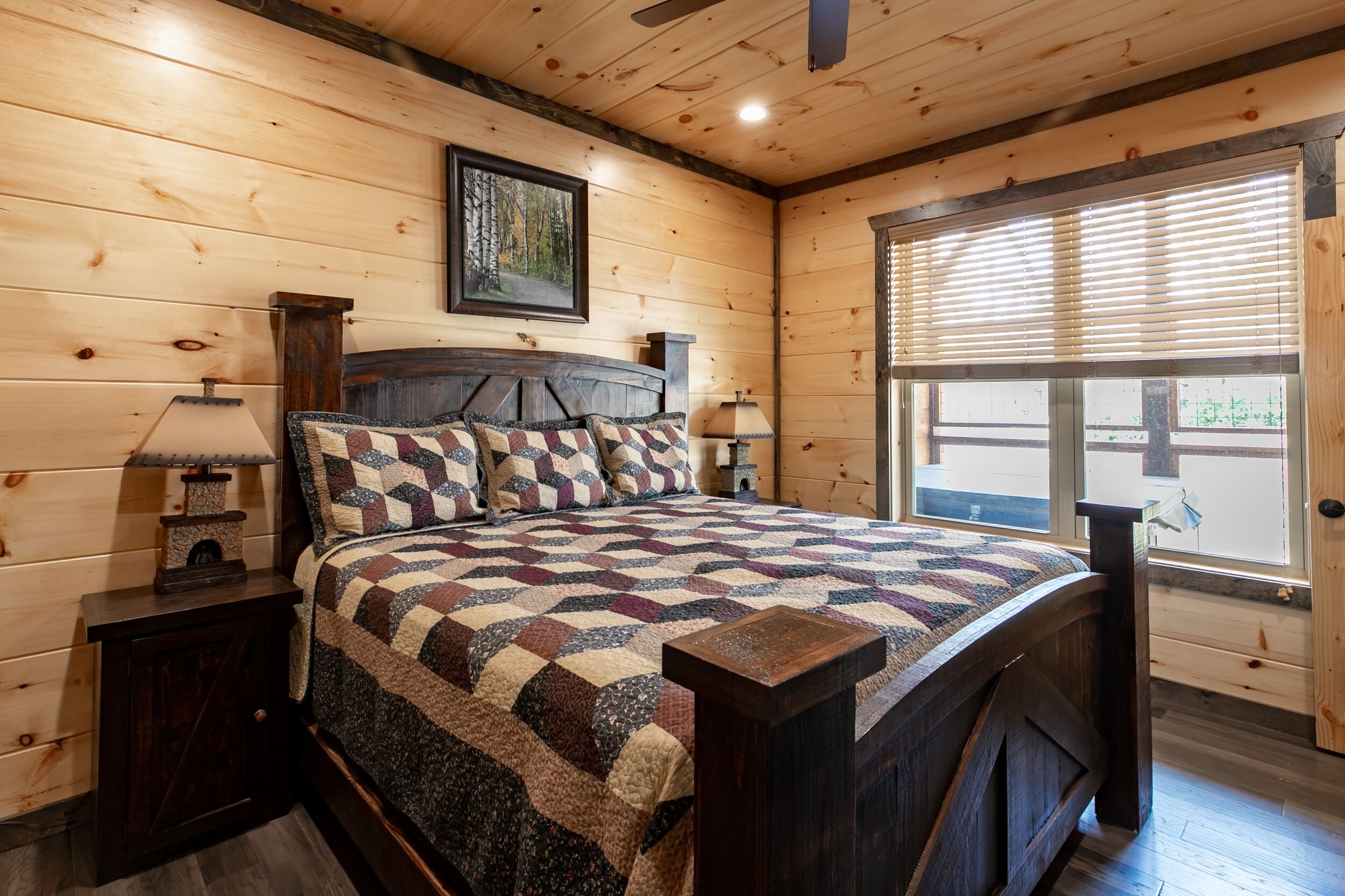 3 bedrooms, WiFi (free), bed sheets