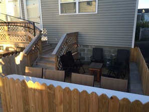 Terrace/patio - Beehive Bungalow A at Hampton (Hampton)