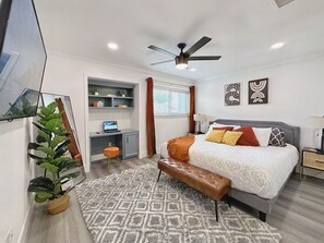 2 habitaciones, escritorio, tabla de planchar con plancha y wifi gratis
