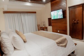 4 chambres, coffre-fort, fer et planche Ă repasser