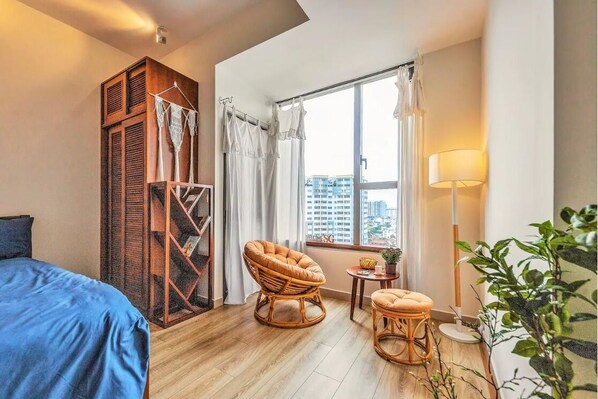 Kahden hengen häämatkahuone yhdelle | Pimennysverhot, äänieristys, silitysrauta/-lauta, ilmainen Wi-Fi