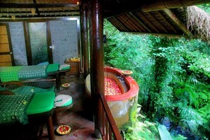 Spa - Family 2 Bedroom Private Pool with Natural View Inclusive Breakfast (Ubud)