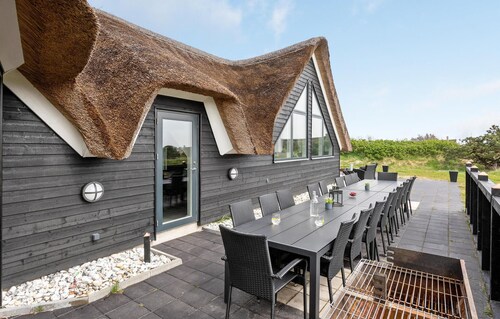 Nice home in Ringkøbing with sauna