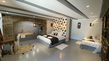 5 Schlafzimmer, Bügeleisen/Bügelbrett, Reisekinderbett, kostenloses WLAN