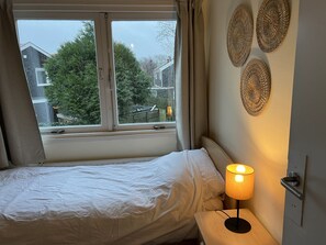 3 chambres, fer et planche à repasser, Wi-Fi gratuit, draps fournis