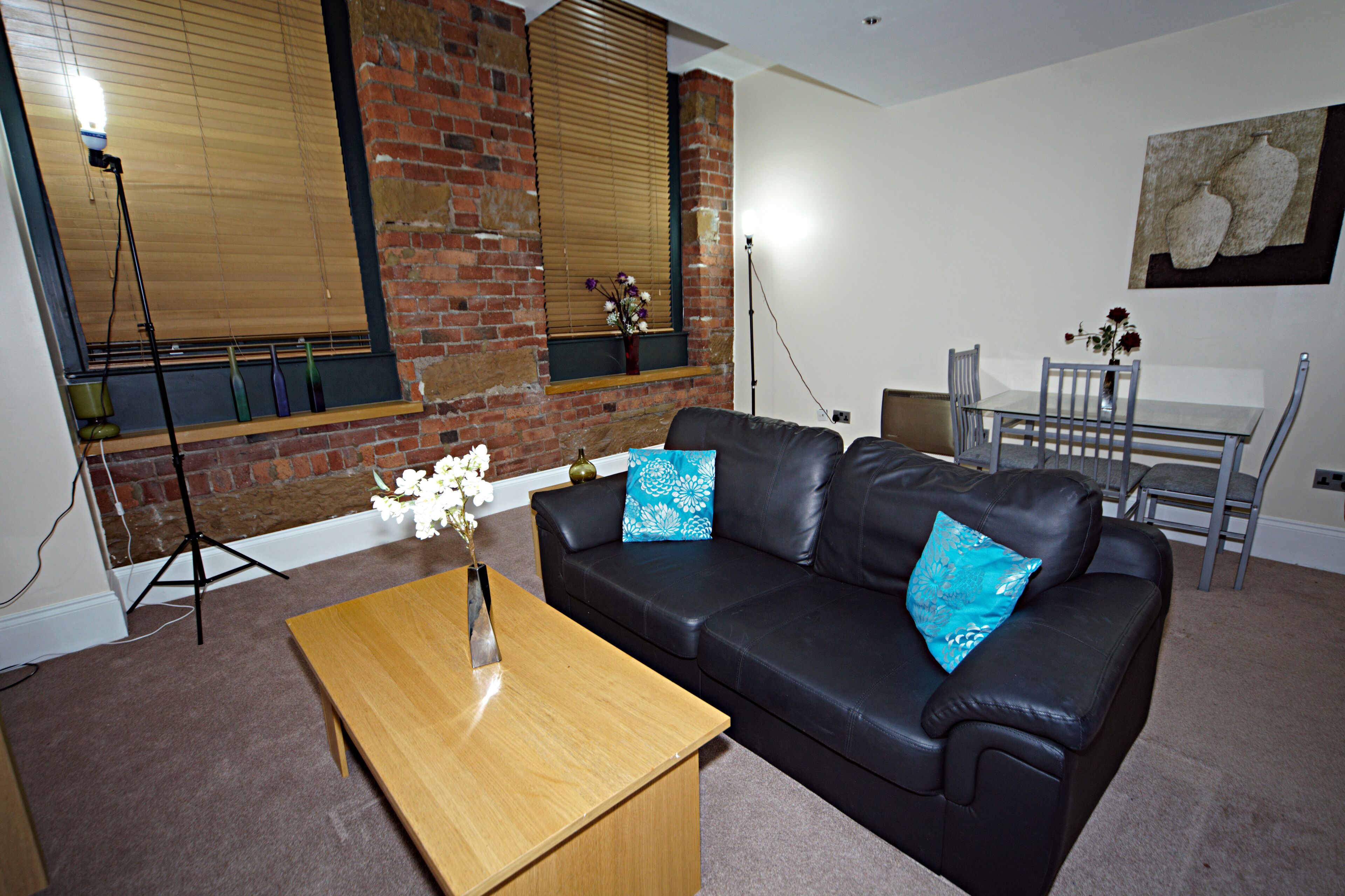 Classic Apartment | Ruang tamu | TV skrin rata 