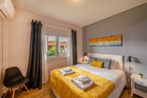 2 bedrooms, iron/ironing board, travel crib, free WiFi