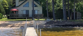 Black Lake auringonlaskun rantahotelli kotiin - 78 'yksityinen hiekkaranta Prestine Black Lake