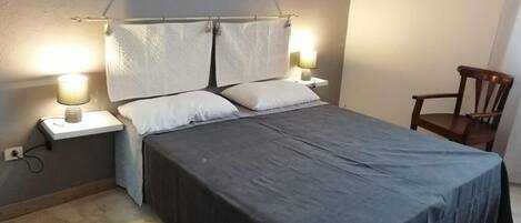 2 bedrooms