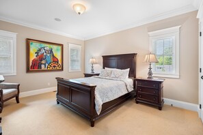 4 bedrooms, iron/ironing board, free WiFi, bed sheets