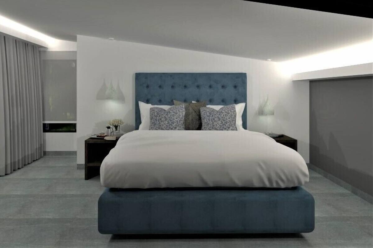 Luxury Suite, Pool Access, Sea View | Premium bedding, in-room safe, blackout curtains, soundproofing