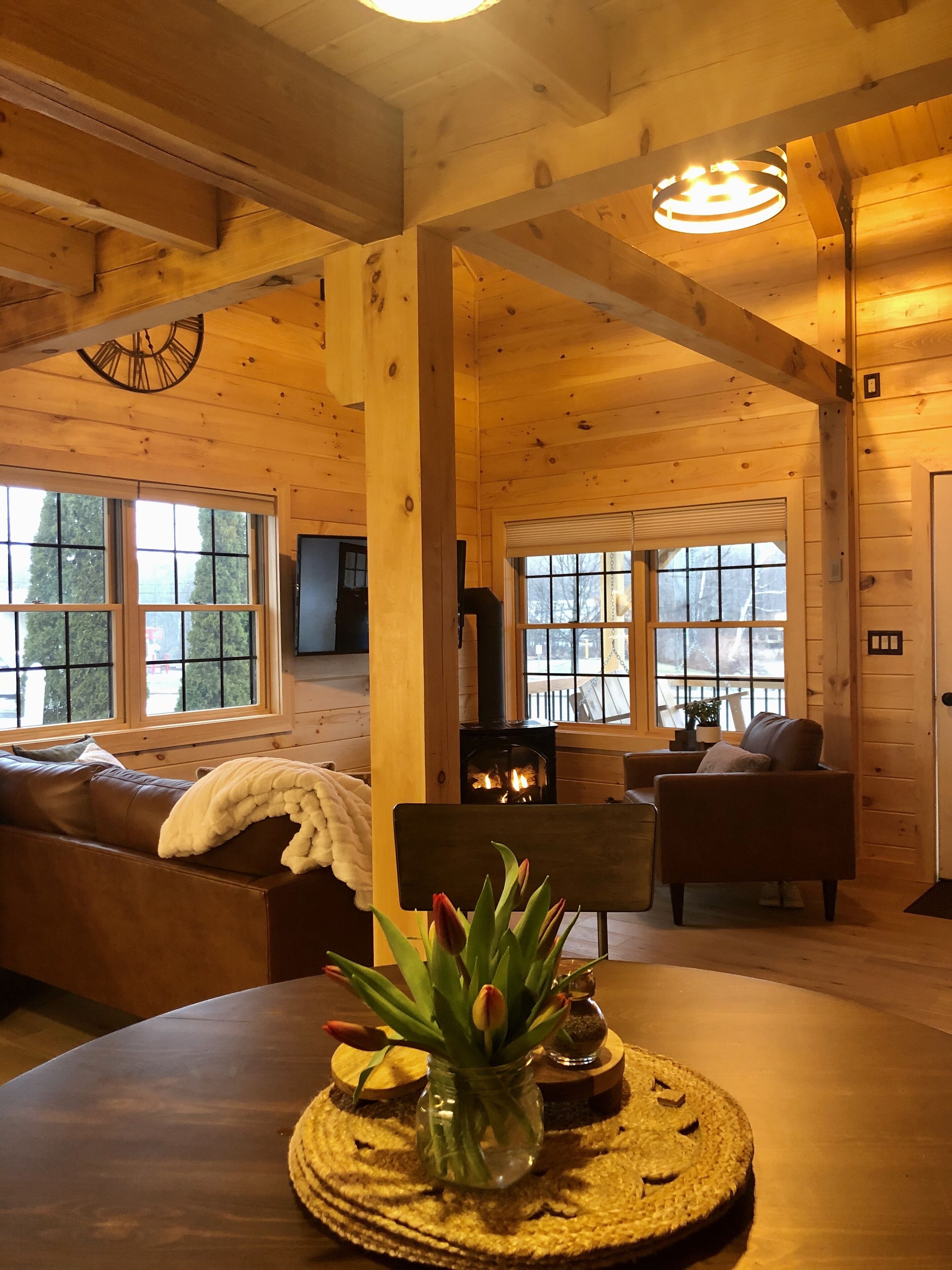Walk To Weddings Venues, Local Shops, Dining, Coffee, Dog Ok,bank Of Nh Pavilion - Lake Winnipesaukee, NH