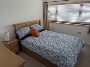 2 chambres, fer et planche Ă repasser, Wi-Fi, draps fournis