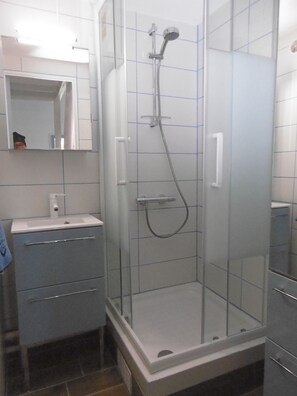 Dusche, Haartrockner, Seife