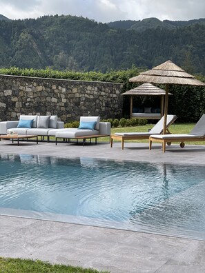 Piscine extérieure, piscine chauffée