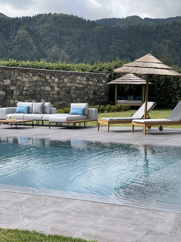 Piscine extérieure, piscine chauffée