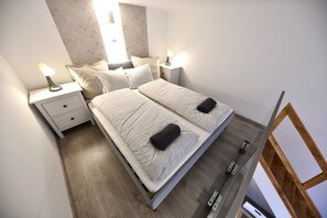 Apartment | 1 bedroom, iron/ironing board, free WiFi, bed sheets - Cosy flat in Rottenbiller Str, Blueberry (Budapest)