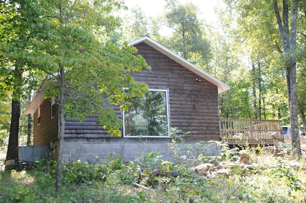 Exterior - Secluded Mountain Cabin on 50 acres, 5 miles to Buffalo River (Dogpatch)
